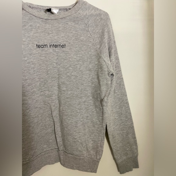 H&M DIVIDED Team Internet Crewneck size S - Picture 4 of 4